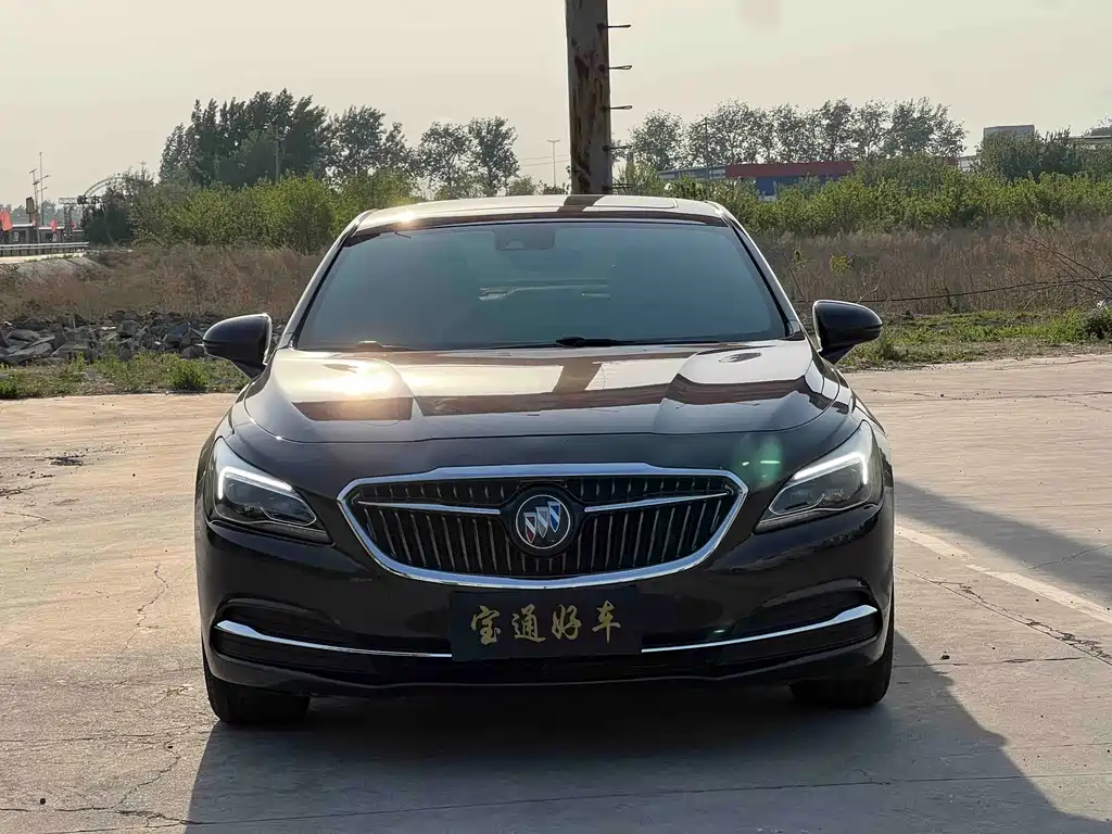 Buick LaCrosse 2017 — фото 2