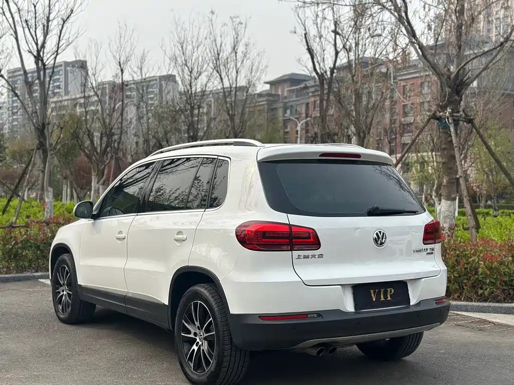 Volkswagen Tiguan 2015 — фото 7