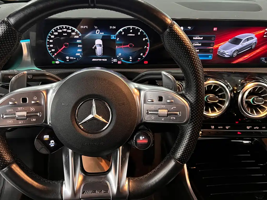 Mercedes-Benz A-Class AMG 2022 — фото 6