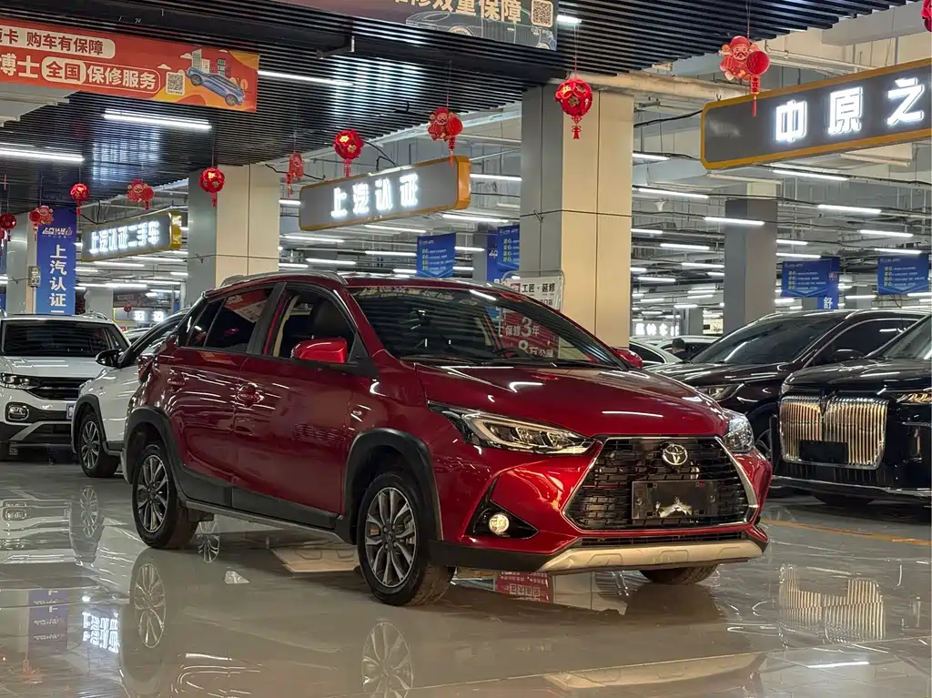 Toyota Yaris L 2023