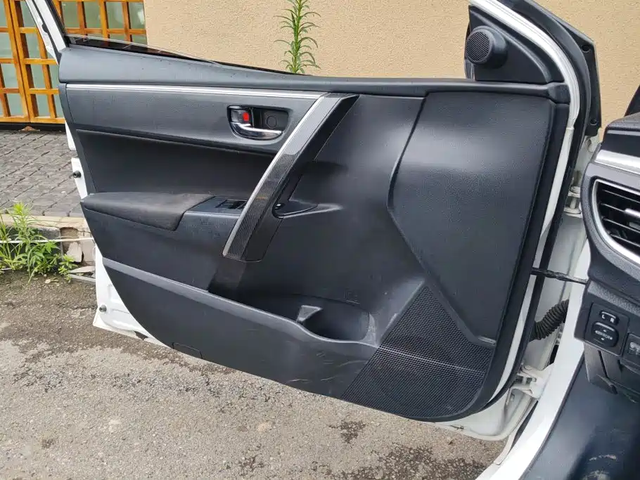 Toyota Corolla 2015