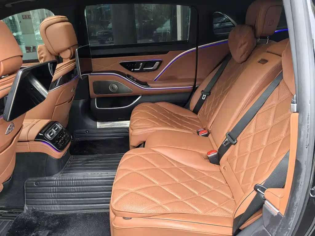 Mercedes-Benz Maybach S-Class 2023 — фото 12