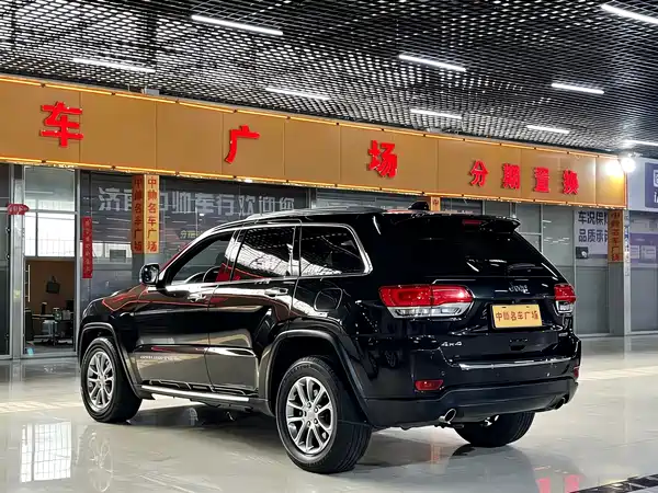 Jeep Grand Cherokee 2015