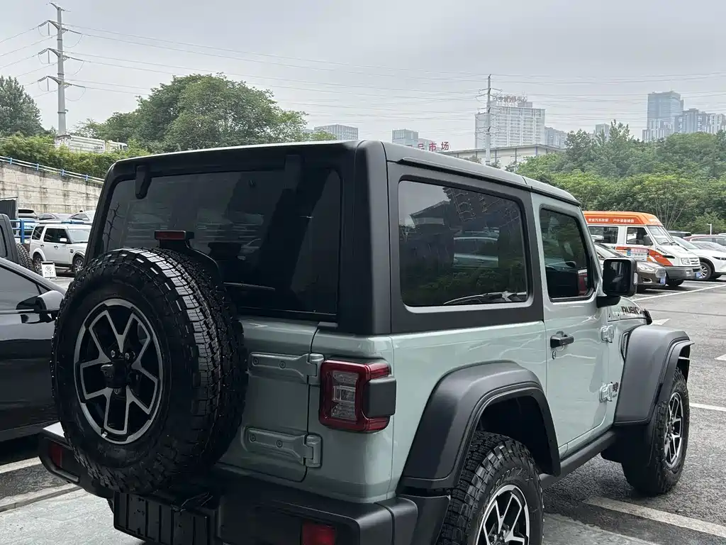 Jeep Wrangler 2024 — фото 14