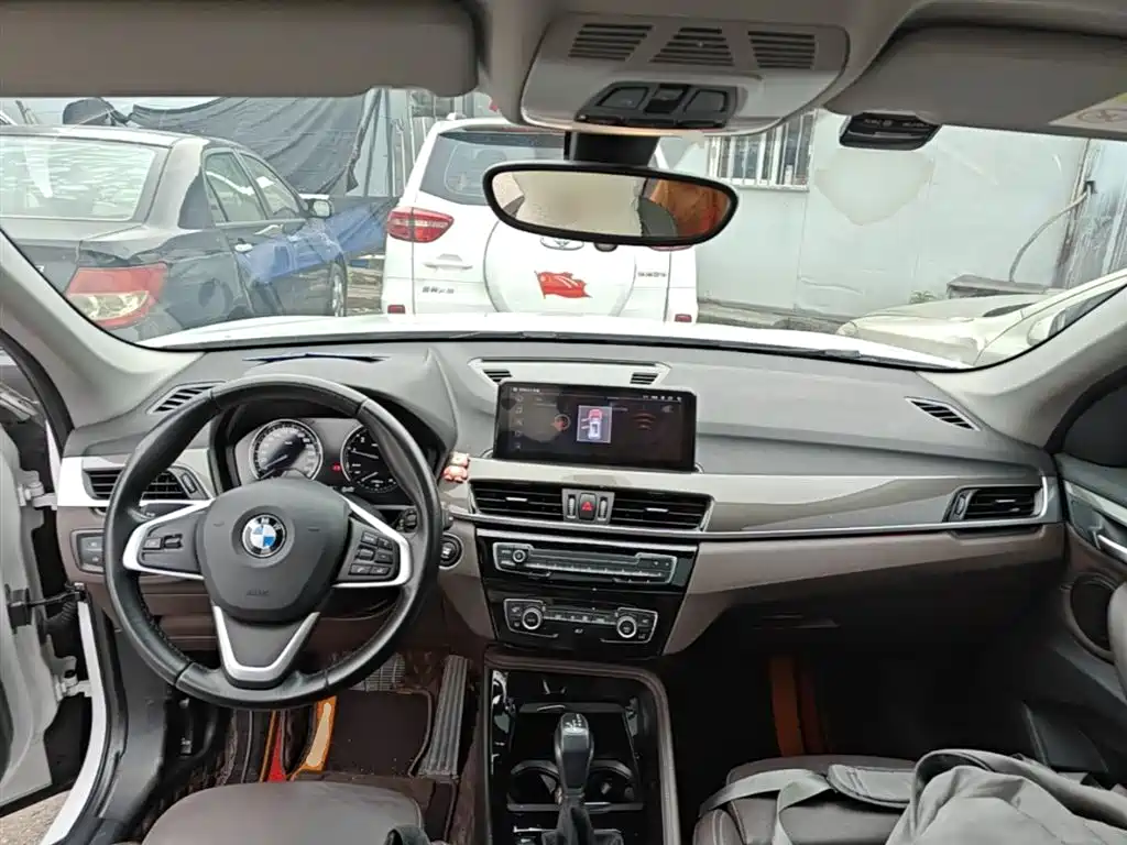BMW X1 2018 — фото 10