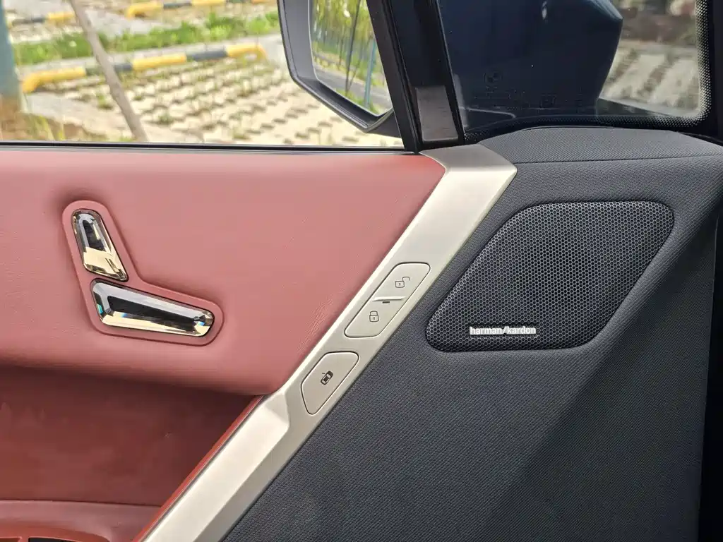 BMW iX 2022 — фото 22