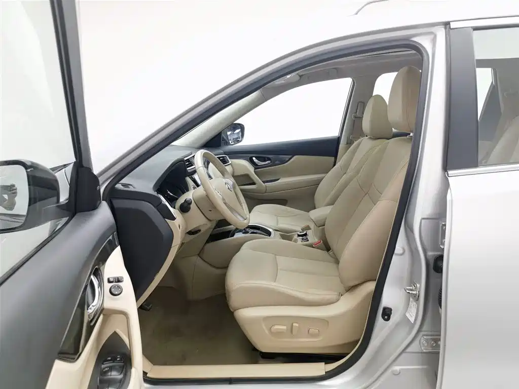 Nissan X-Trail 2015 — фото 10