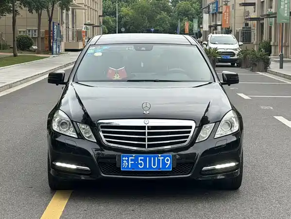 Mercedes-Benz E-Class 2012