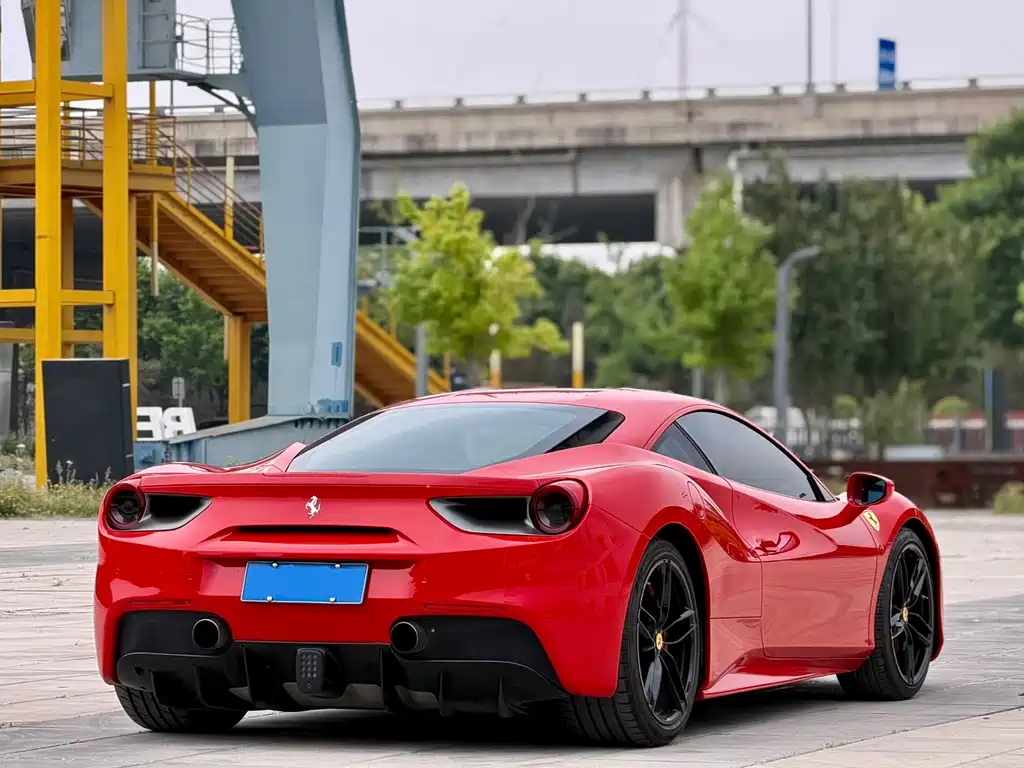 Ferrari 488 2015 — фото 14