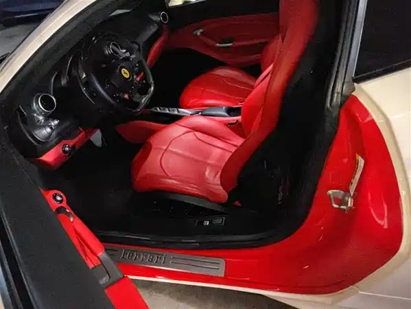 Ferrari F8 2019