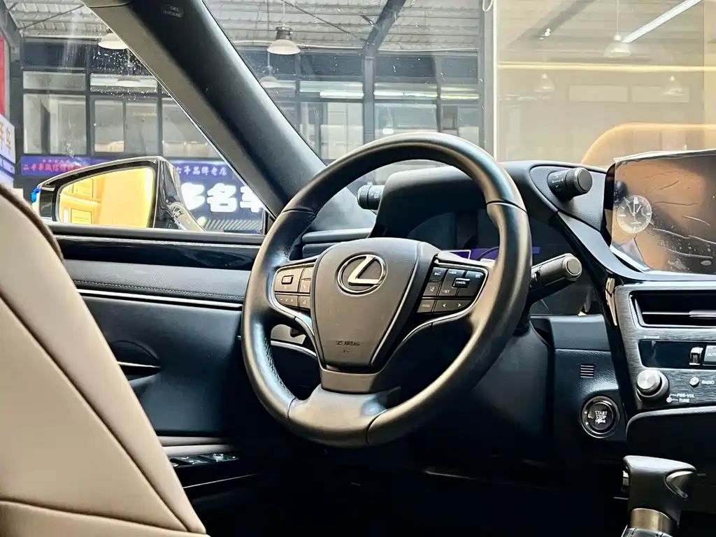 Lexus ES 2024 — фото 17