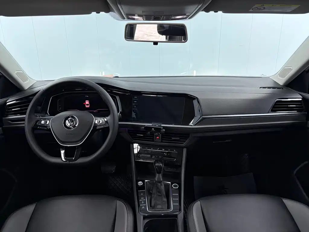 Volkswagen Sagitar 2022