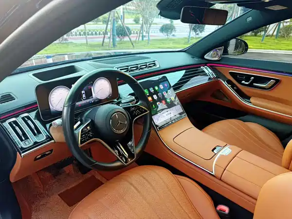 Mercedes-Benz S-Class 2024