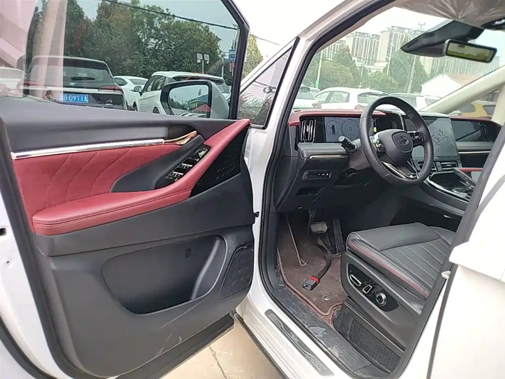 GAC Motor Trumpchi E9 2025 — фото 16
