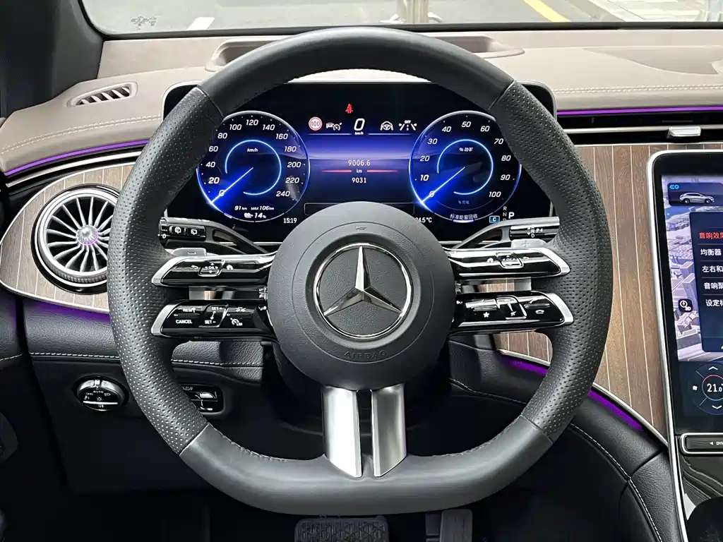 Mercedes-Benz EQE SUV 2025 — фото 14