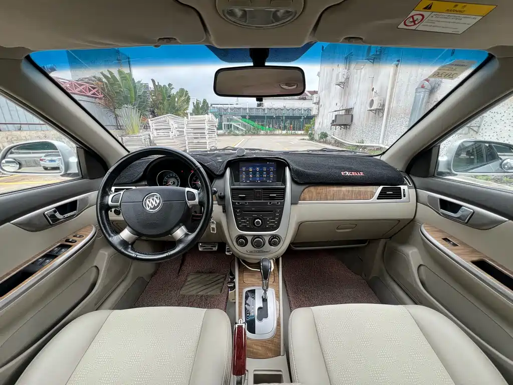 Buick Excelle 2015 — фото 5