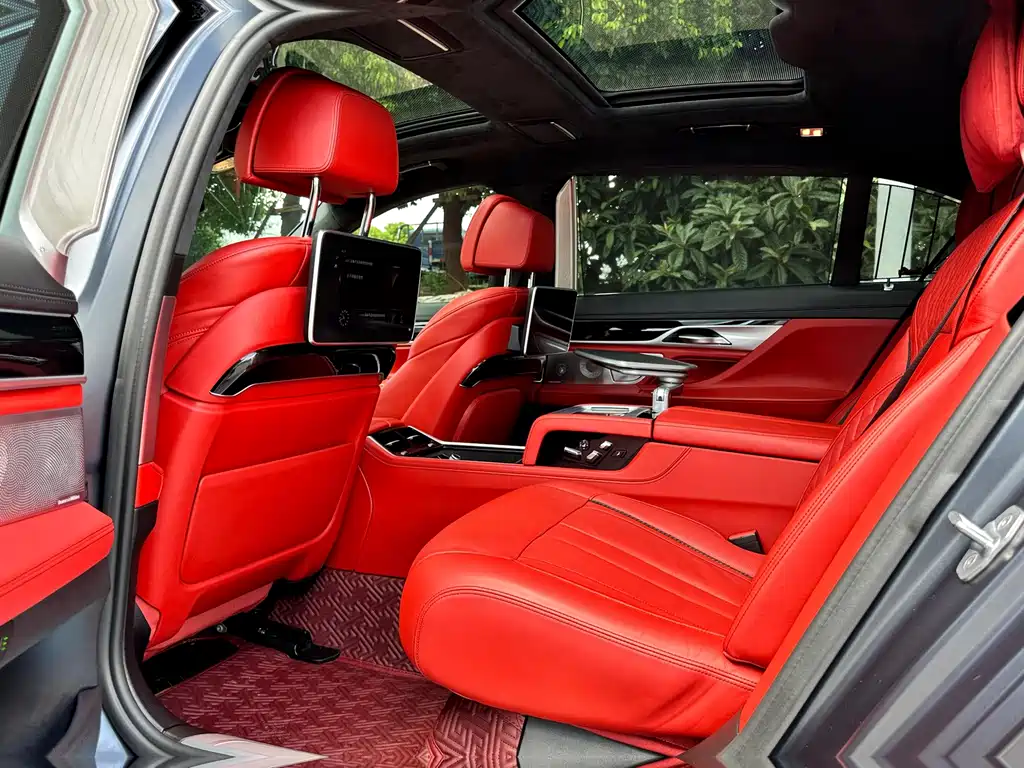 BMW 7 Series 2019 — фото 10