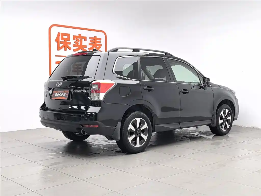 Subaru Forester 2017 — фото 2