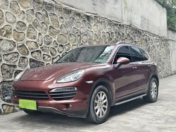 Porsche Cayenne 2011