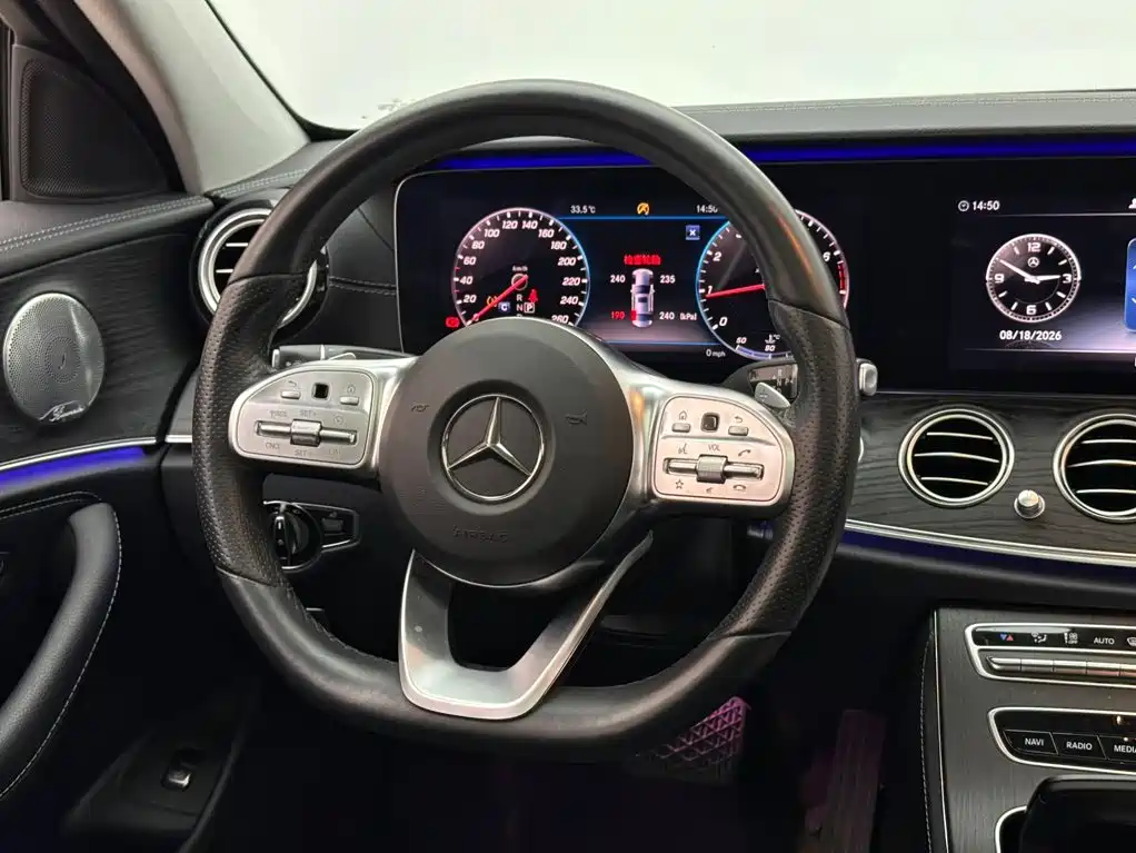 Mercedes-Benz E-Class 2020 — фото 12