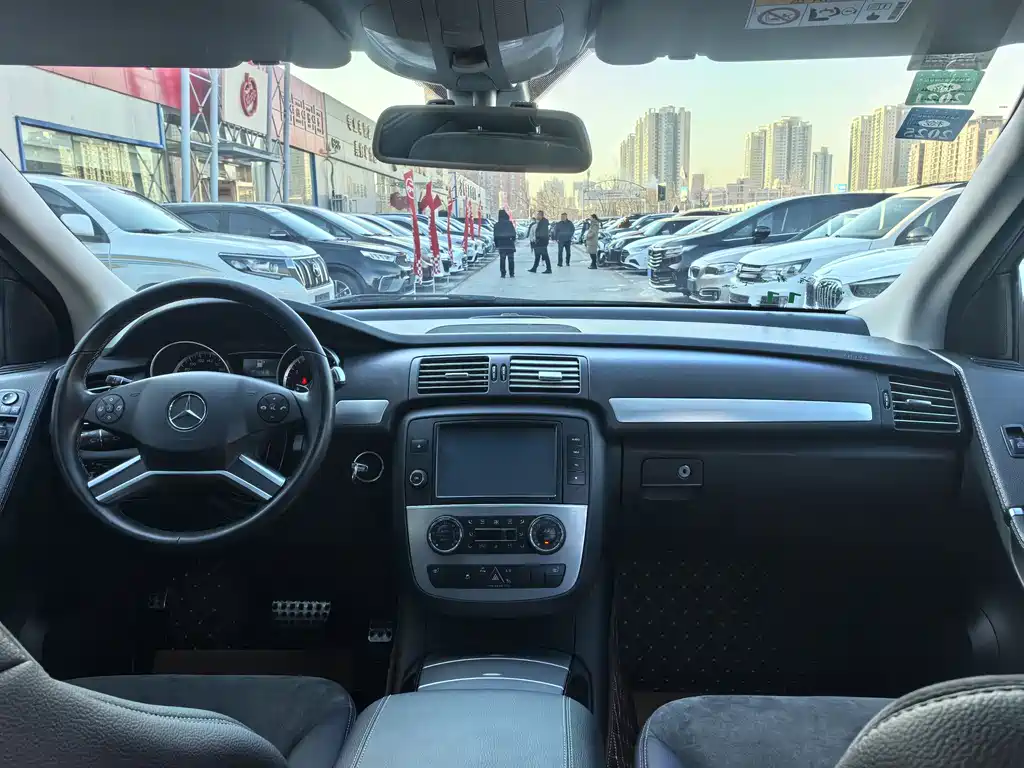 Mercedes-Benz R-Class 2015 — фото 11