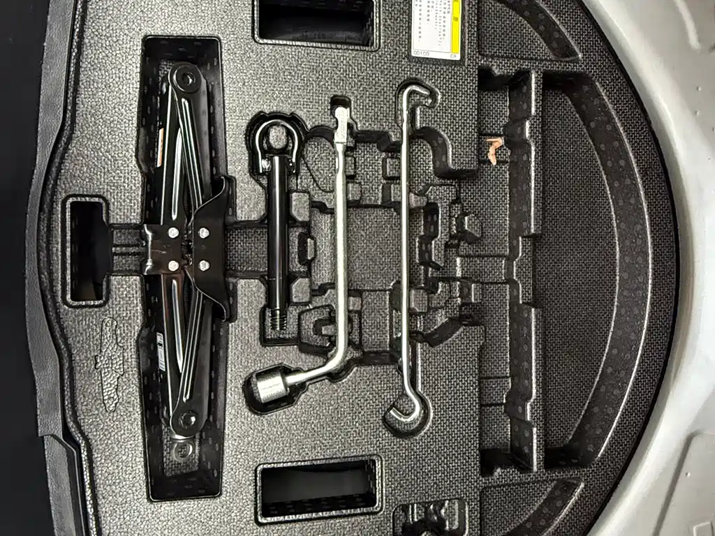 Toyota Levin 2023 — фото 19