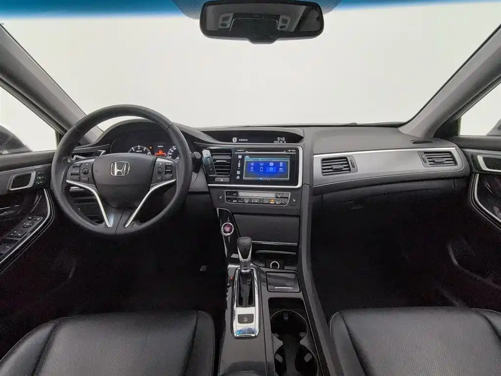 Honda Spirior 2016 — фото 5