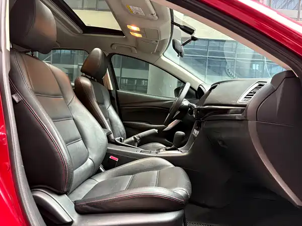 Mazda Atenza 2015