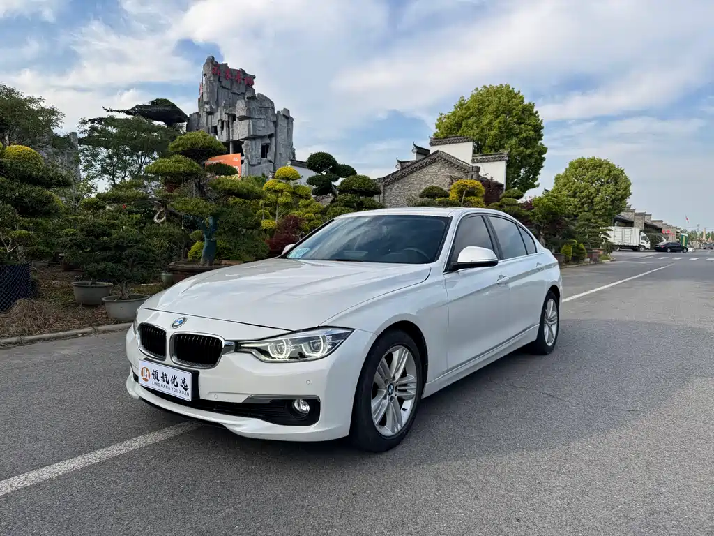 BMW 3 Series 2017 — фото 1