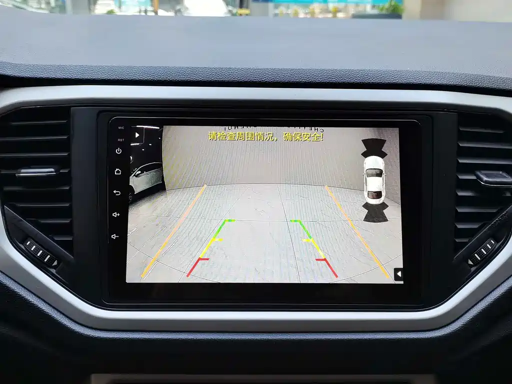 Volkswagen T-Roc 2019 — фото 11