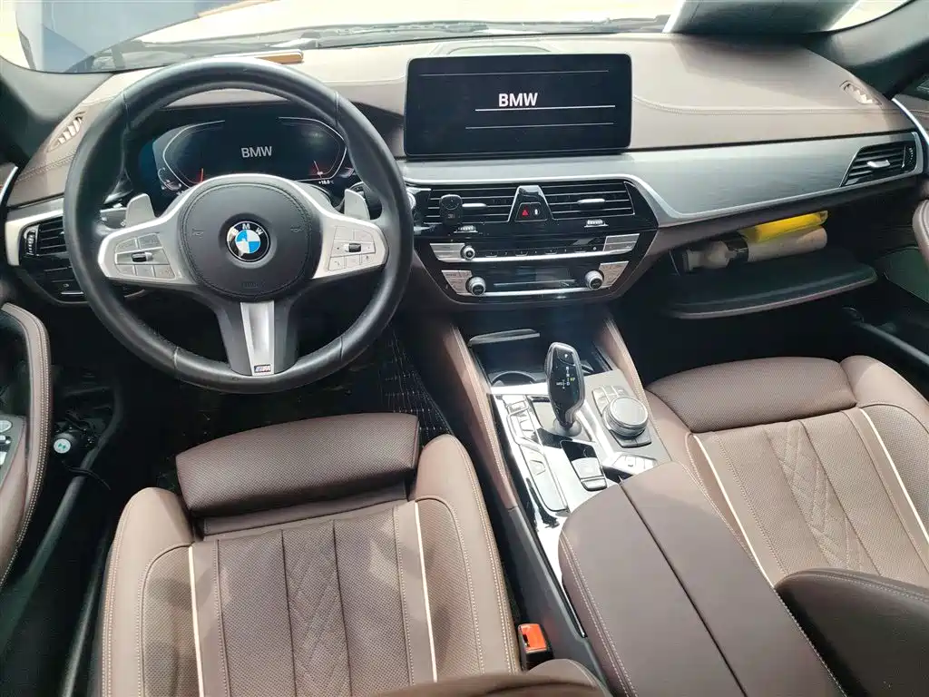 BMW 5 Series 2022