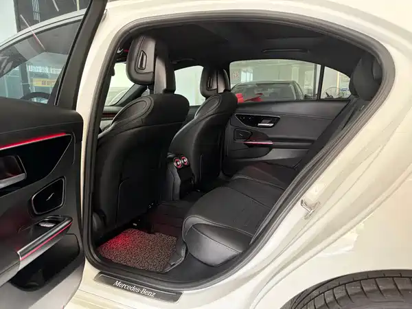 Mercedes-Benz C-Class 2023