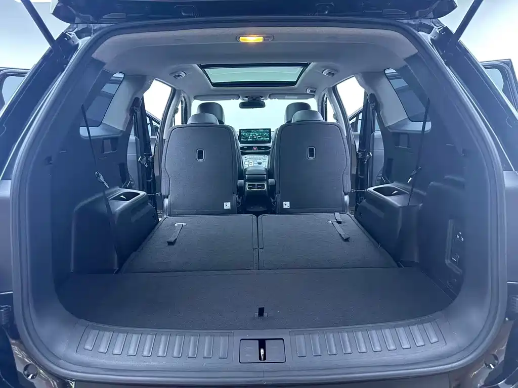 Hyundai Santa Fe 2023 — фото 26