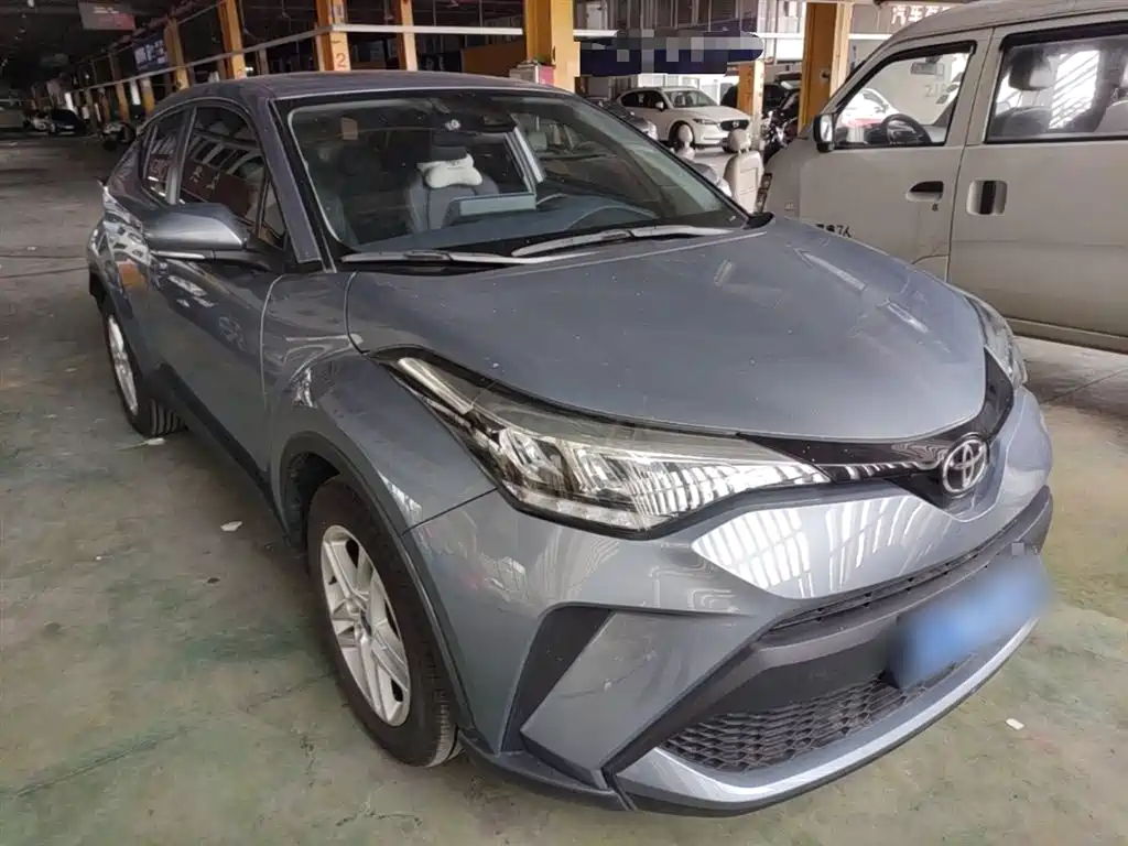 Toyota C-HR 2024 — фото 4