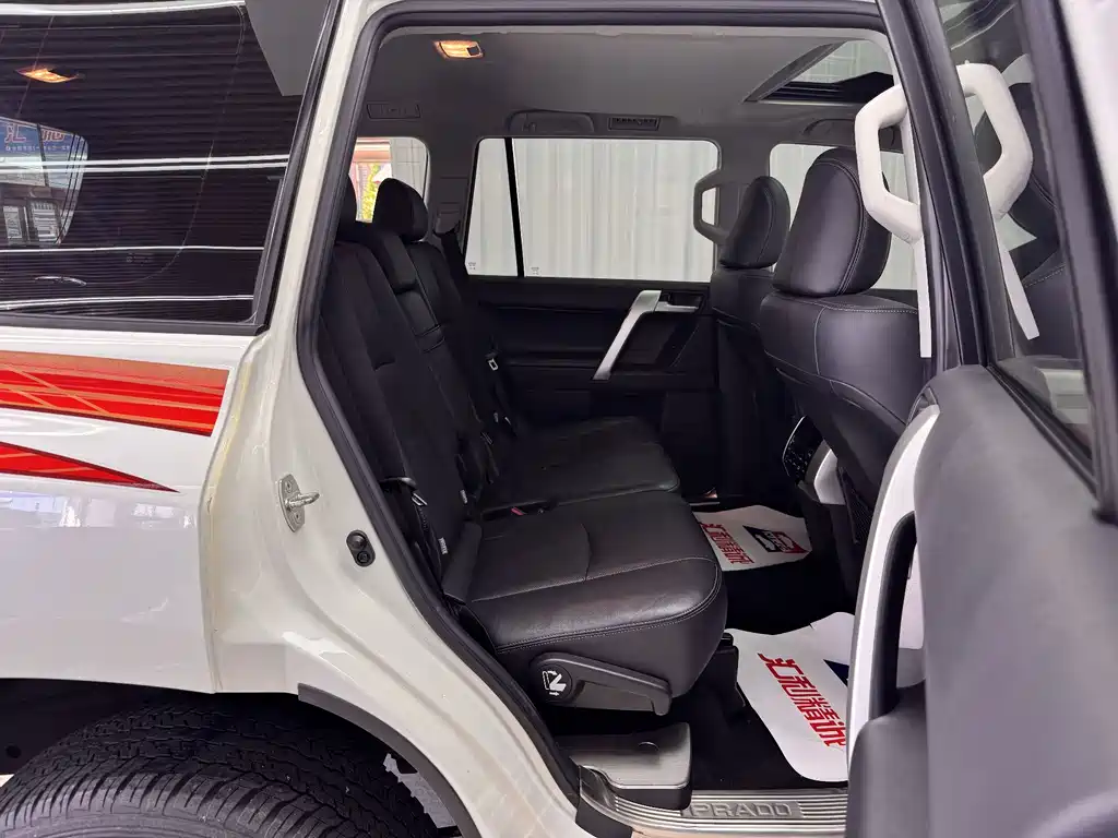 Toyota Prado 2018 — фото 19