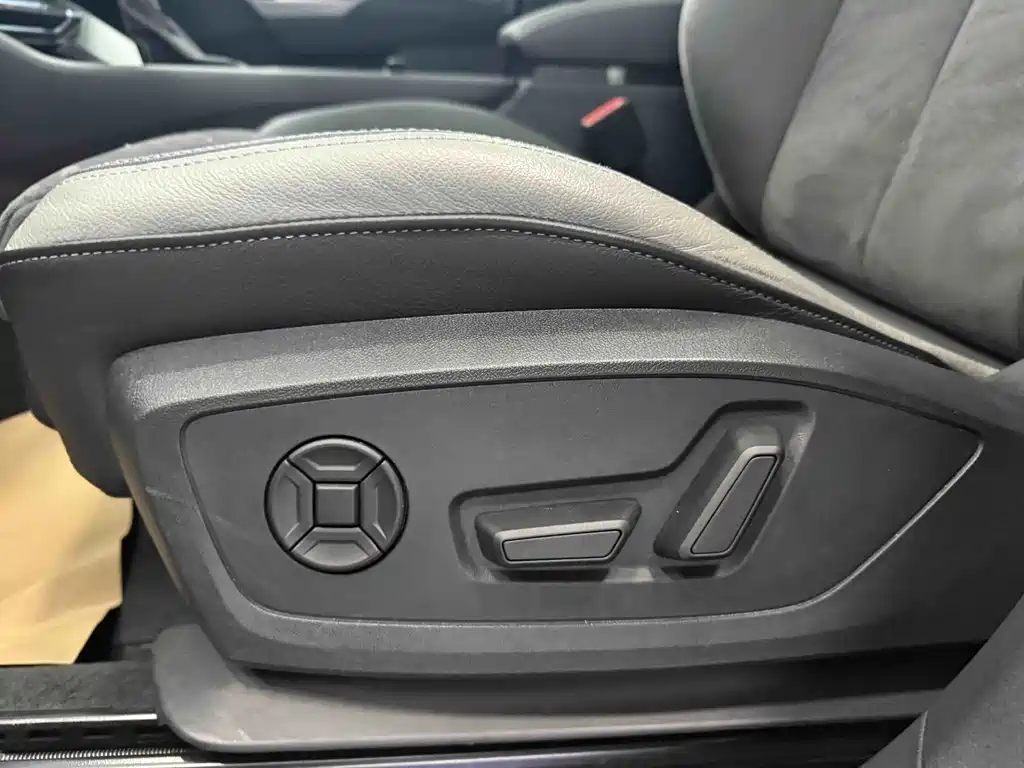 Audi Q3 2022 — фото 17