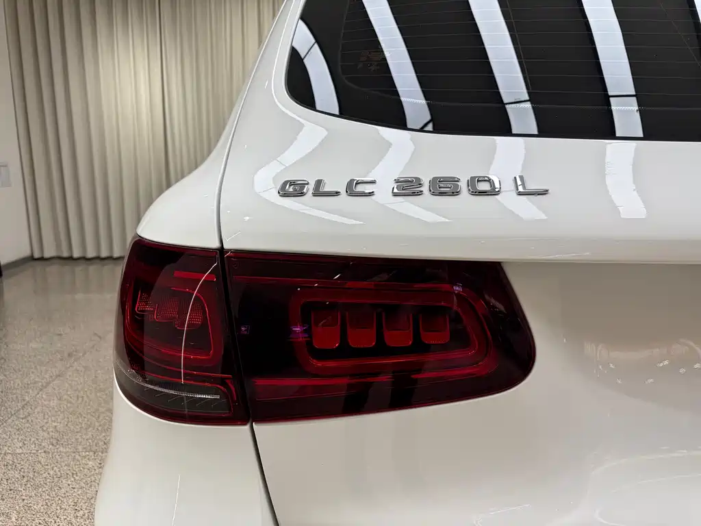Mercedes-Benz GLC 2020 — фото 37