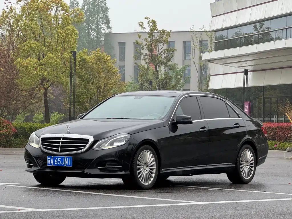 Mercedes-Benz E-Class 2015 — фото 1