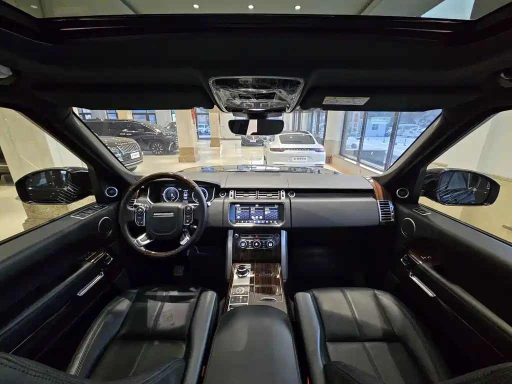 Land Rover Range Rover 2018 — фото 16