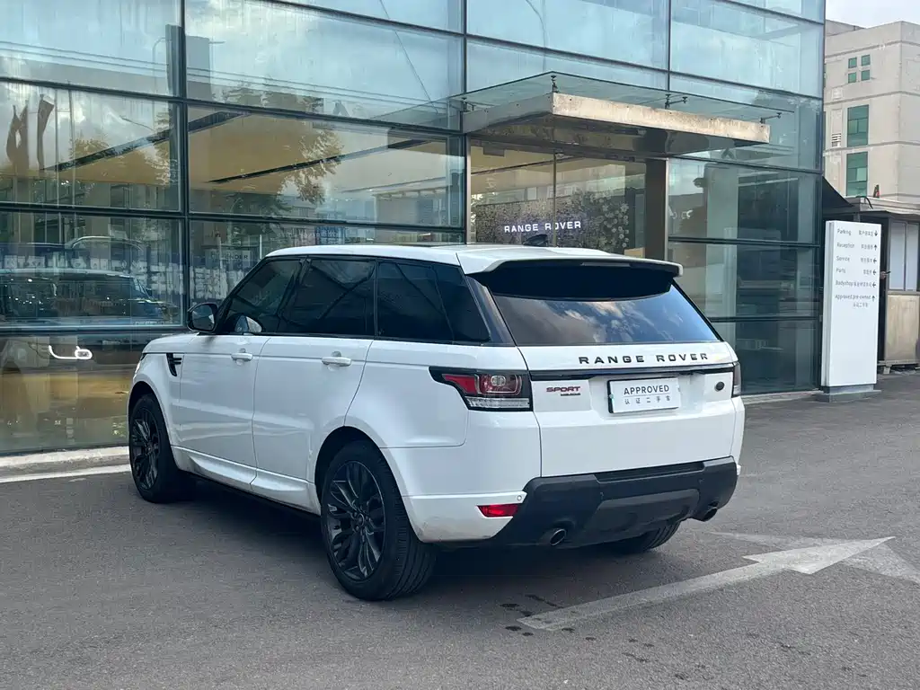 Land Rover Range Rover Sport 2017 — фото 12