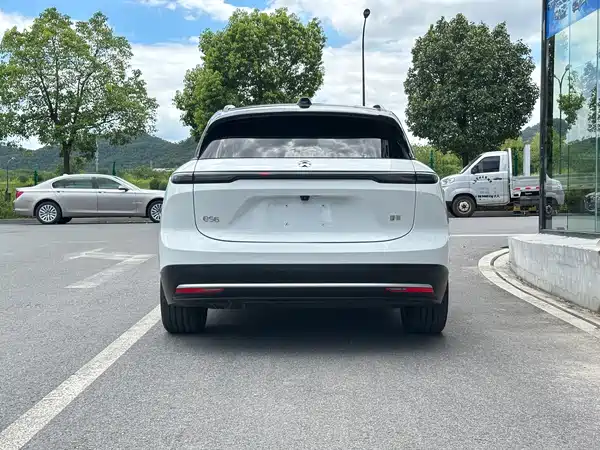 NIO ES6 2024