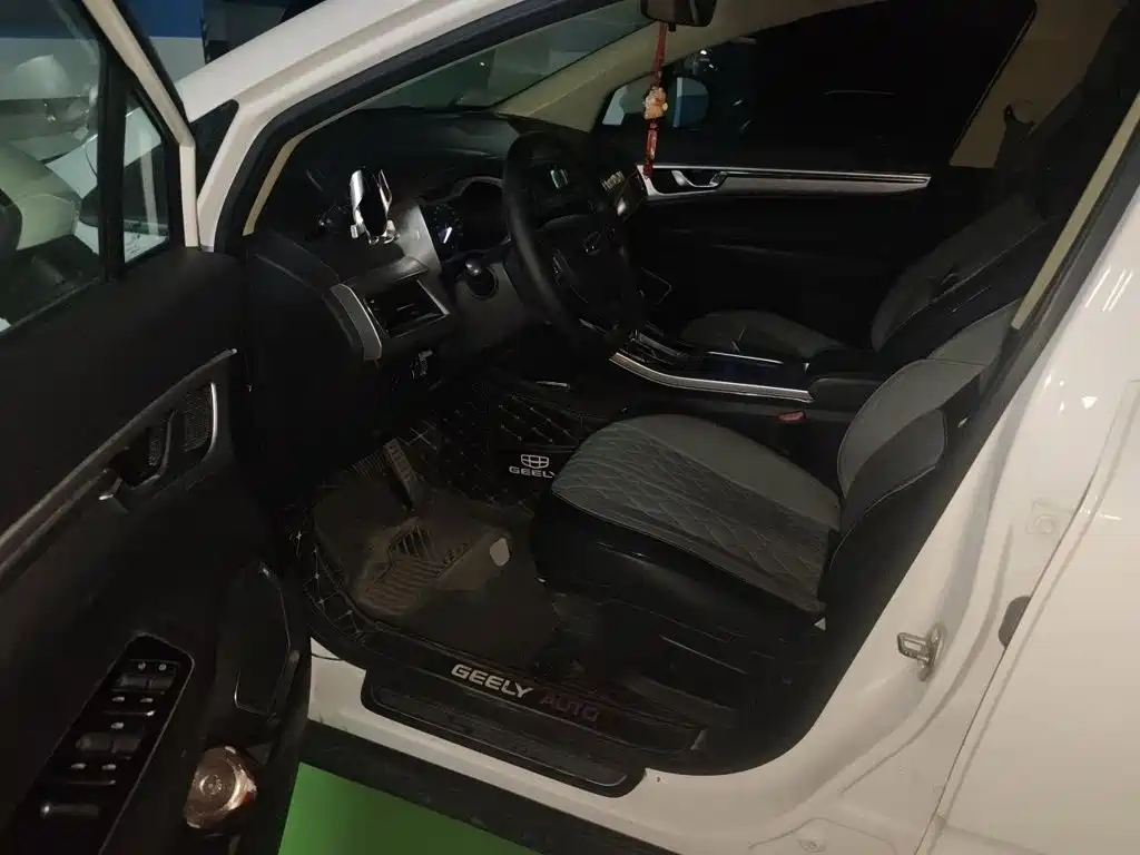 Geely Emgrand GS 2019 — фото 14