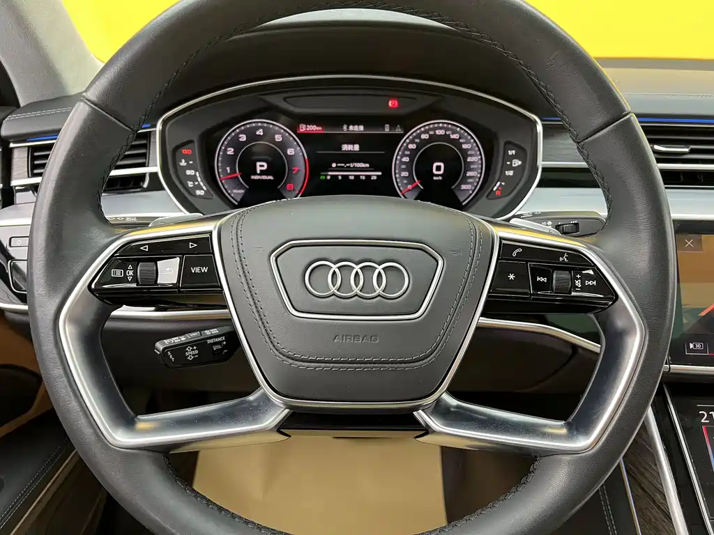 Audi A8 2023 — фото 11