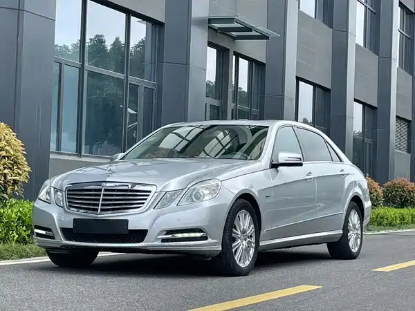 Mercedes-Benz E-Class 2012