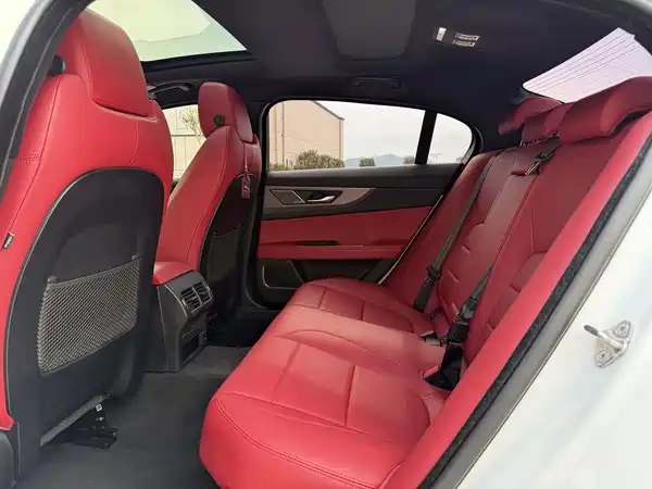 Jaguar XEL 2021