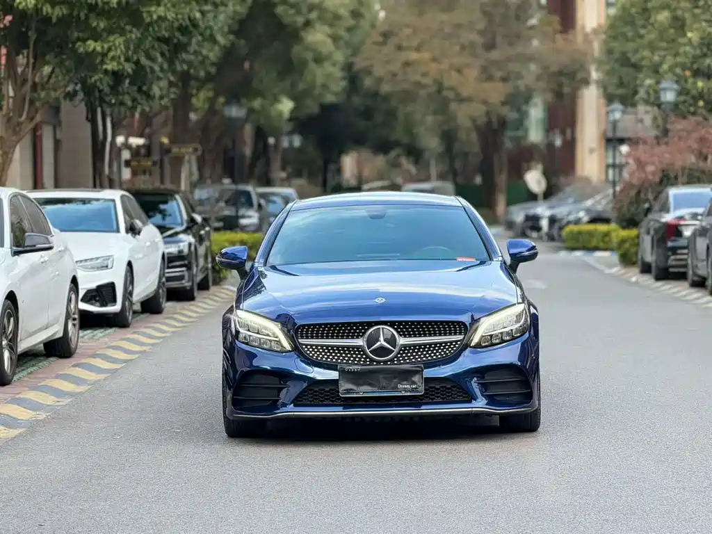 Mercedes-Benz C-Class 2020
