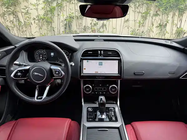 Jaguar XEL 2021