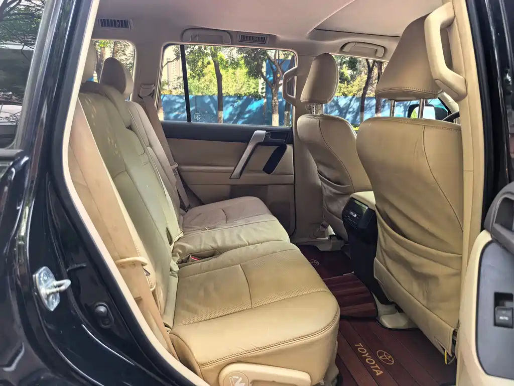 Toyota Prado 2017 — фото 14