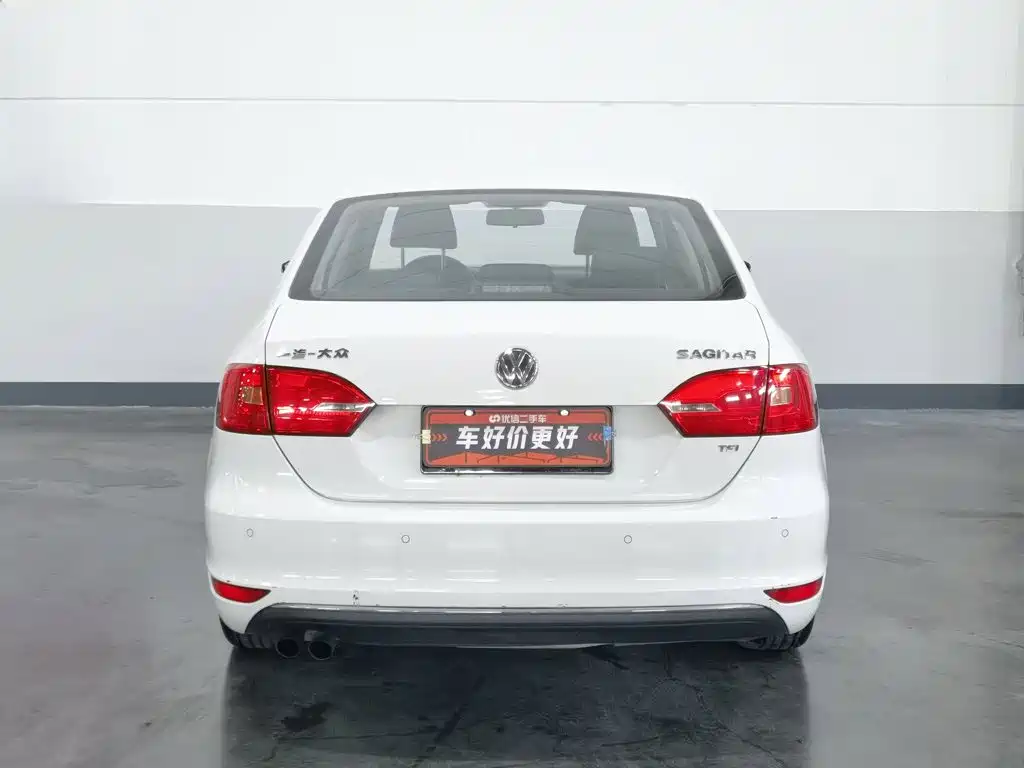 Volkswagen Sagitar 2014
