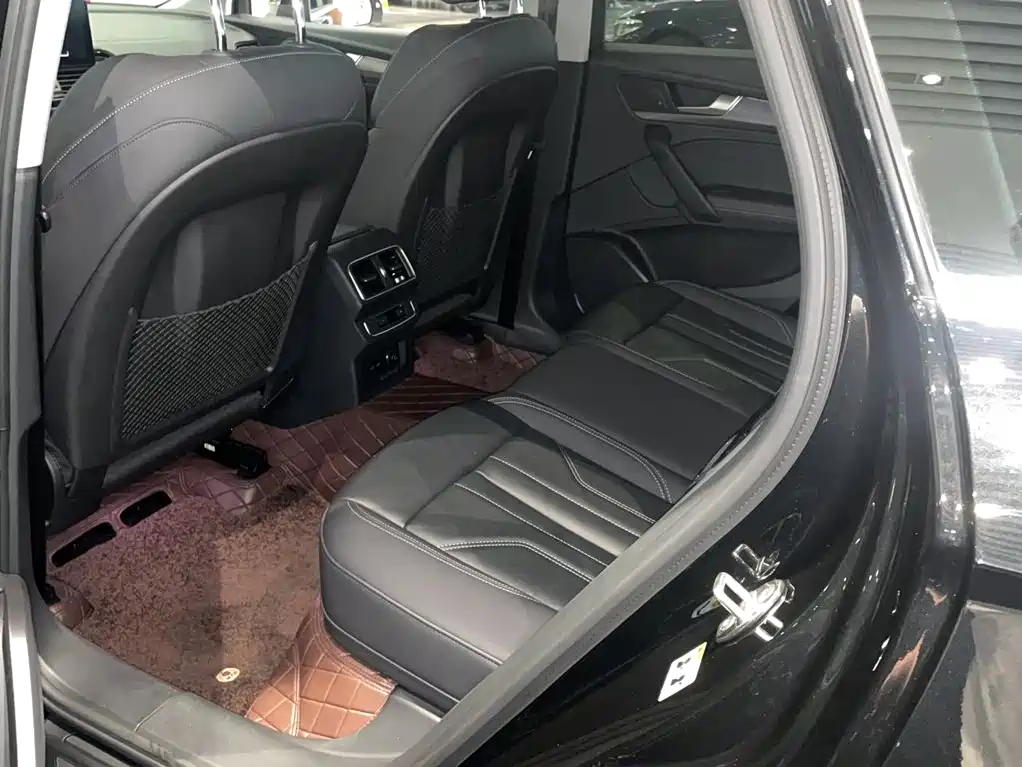 Audi Q5L 2022 — фото 24